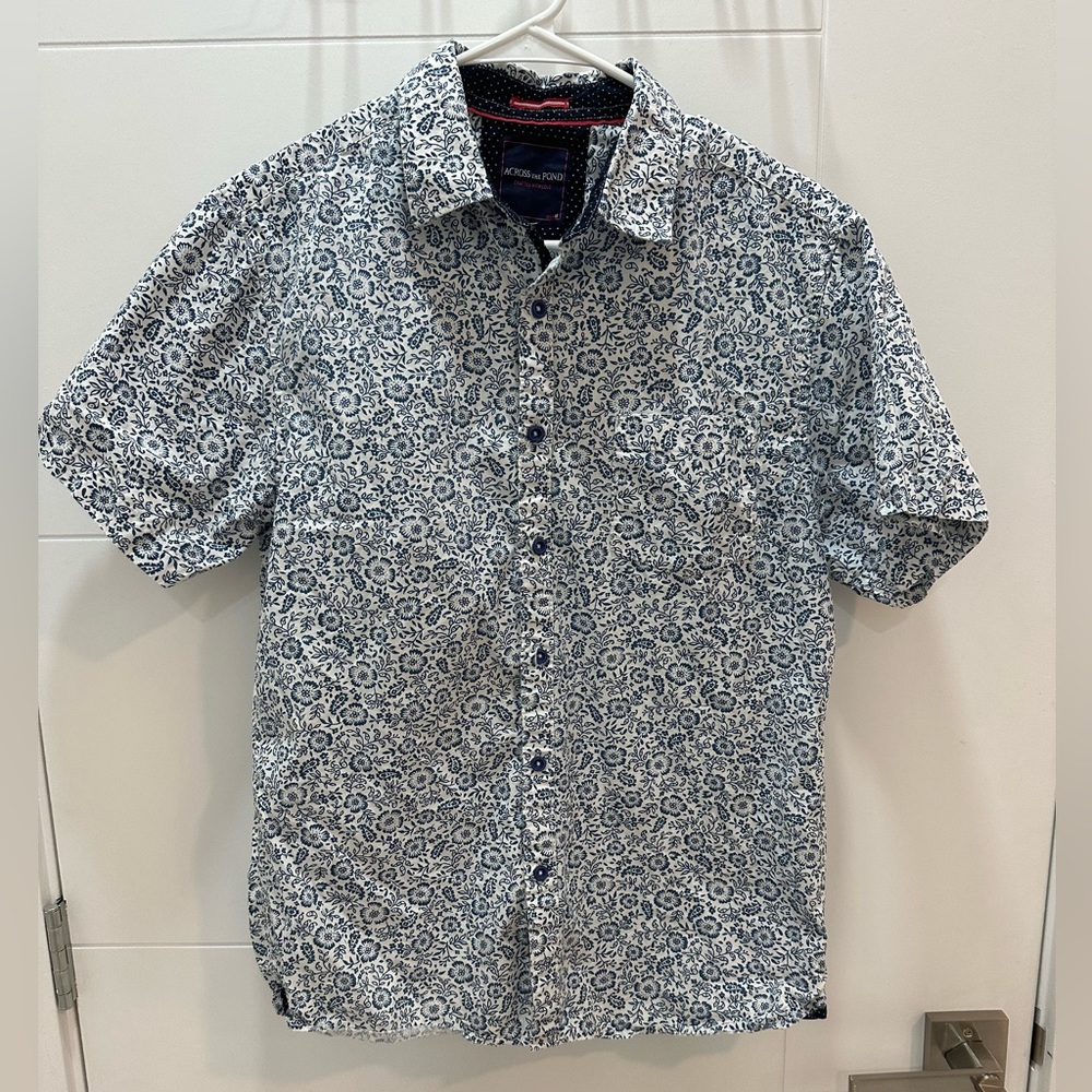 Across the pond white and blue men’s shirt size medium